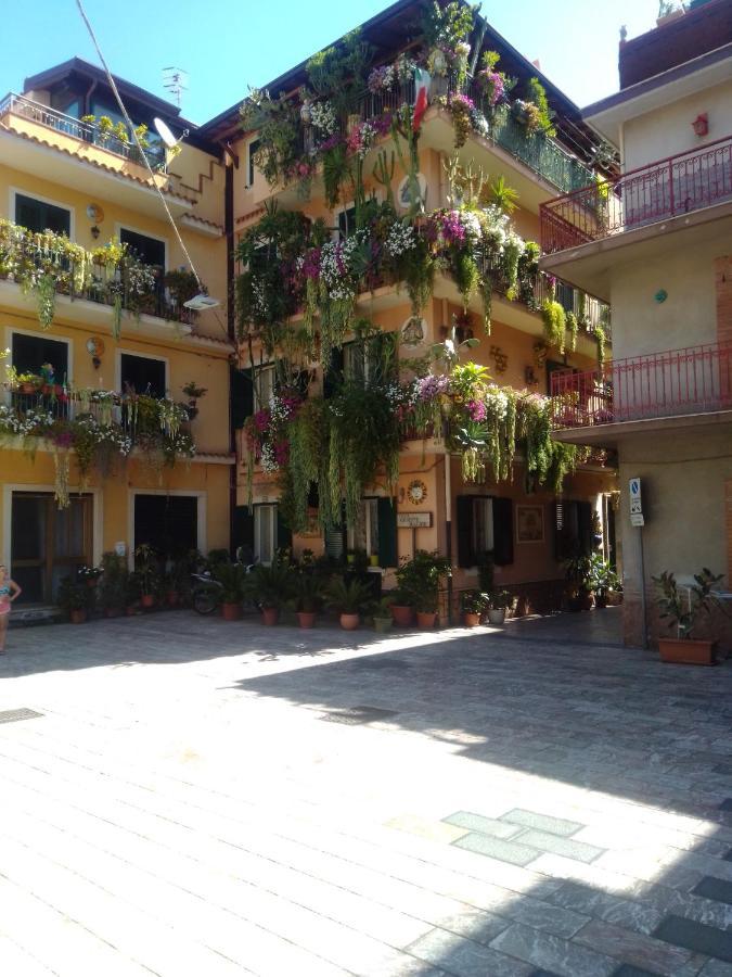 Vacanza Taormina Mare Mazzeo Zewnętrze zdjęcie