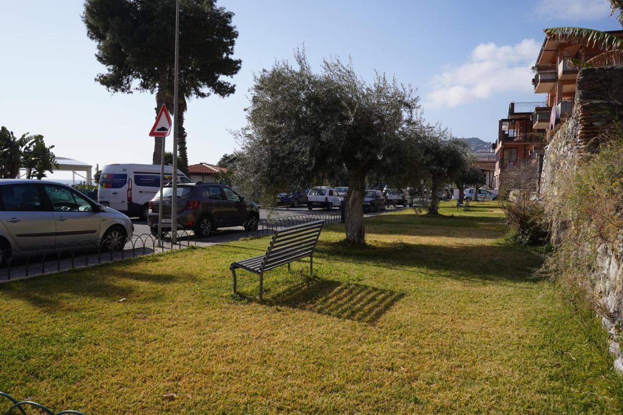 Vacanza Taormina Mare Mazzeo Zewnętrze zdjęcie
